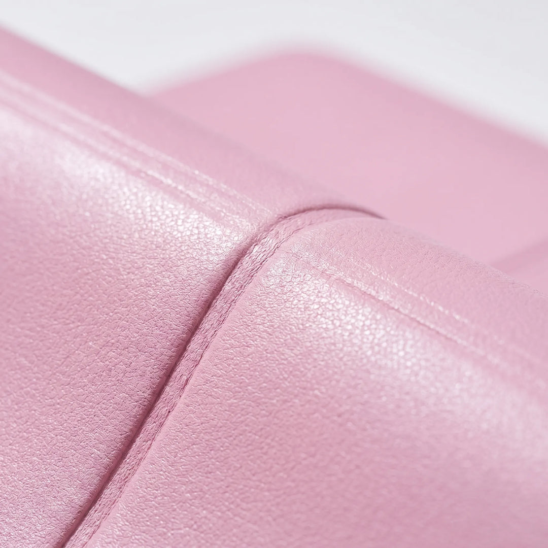 Non-slip lightweight yoga mat, perfect for Pilates & stretching. Cushioned EVA foam provides stability for any workout.