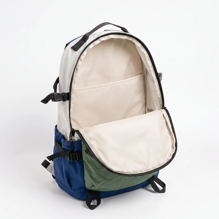Versatile lightweight travel pack, perfect as a hiking backpack or commuter daypack.