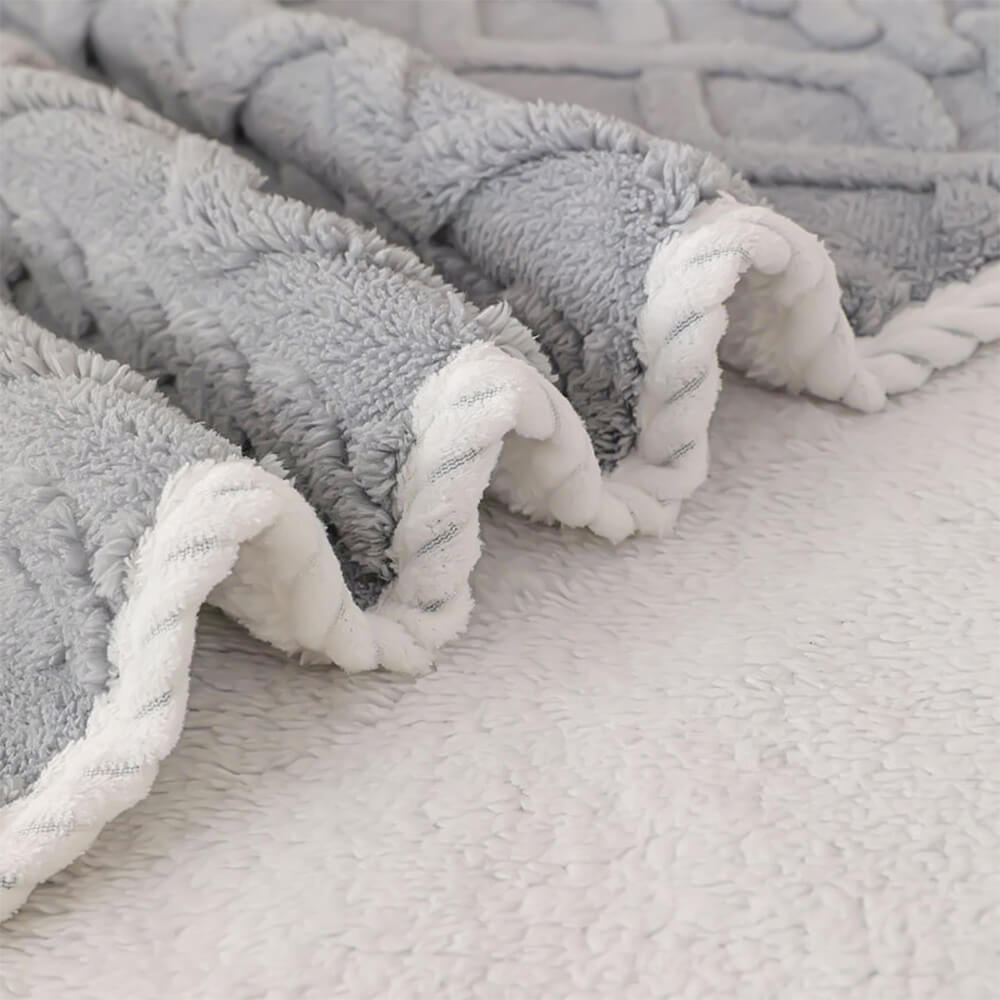 Warm pet blanket, waterproof & washable, ideal for dog beds or home sofa protection