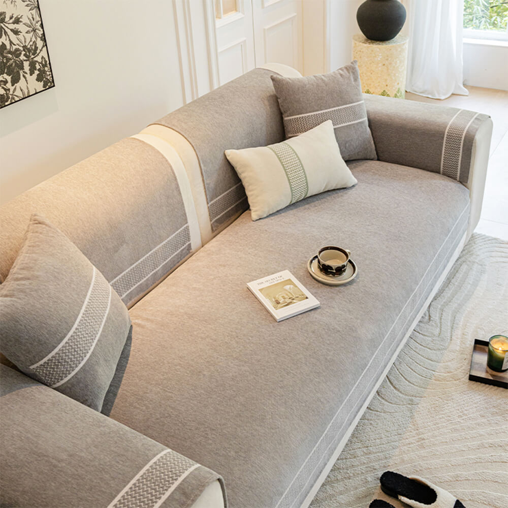 Beige chenille jacquard scratch-resistant sofa cover, non-slip, safeguarding a 3-seater couch.