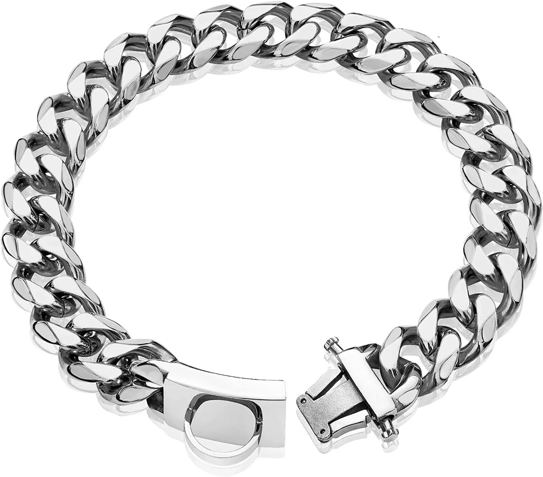 Heavy duty gold chain dog collar, a premium pet accessory for active dogs