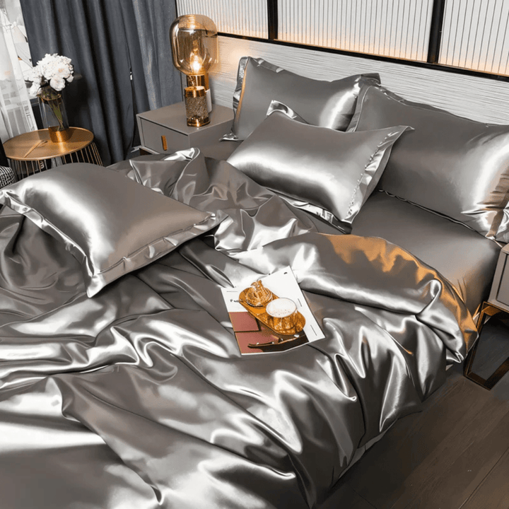 Close-up of soft, easy-care polyester bedding fabric, highlighting the luxurious texture and comfort.