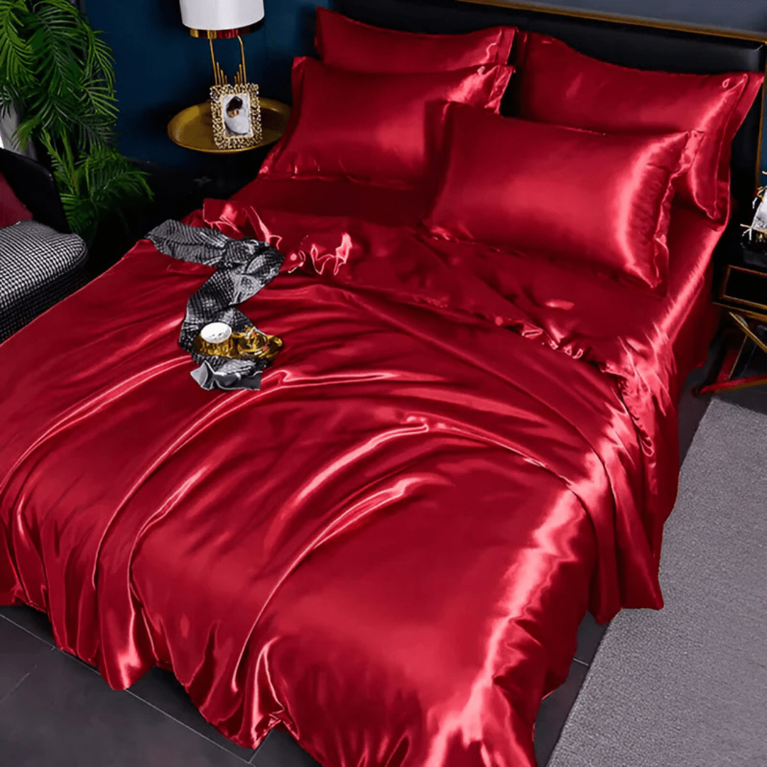 Elegant polyester duvet cover from a luxury bedding set, designed for ultimate comfort and modern bedroom decor.