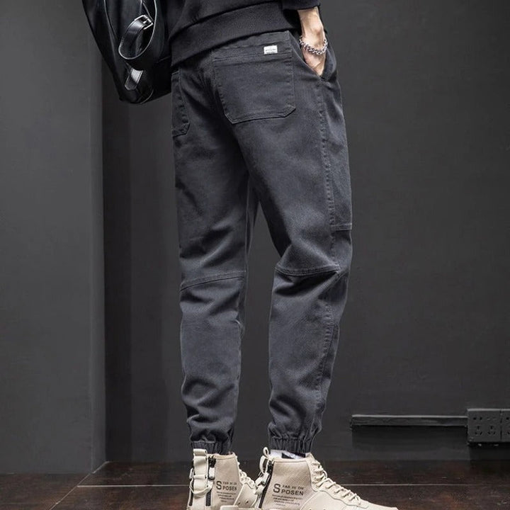Stylish men's tapered fit joggers, ideal for everyday fashion & casual wear, blending comfort with athletic appeal.