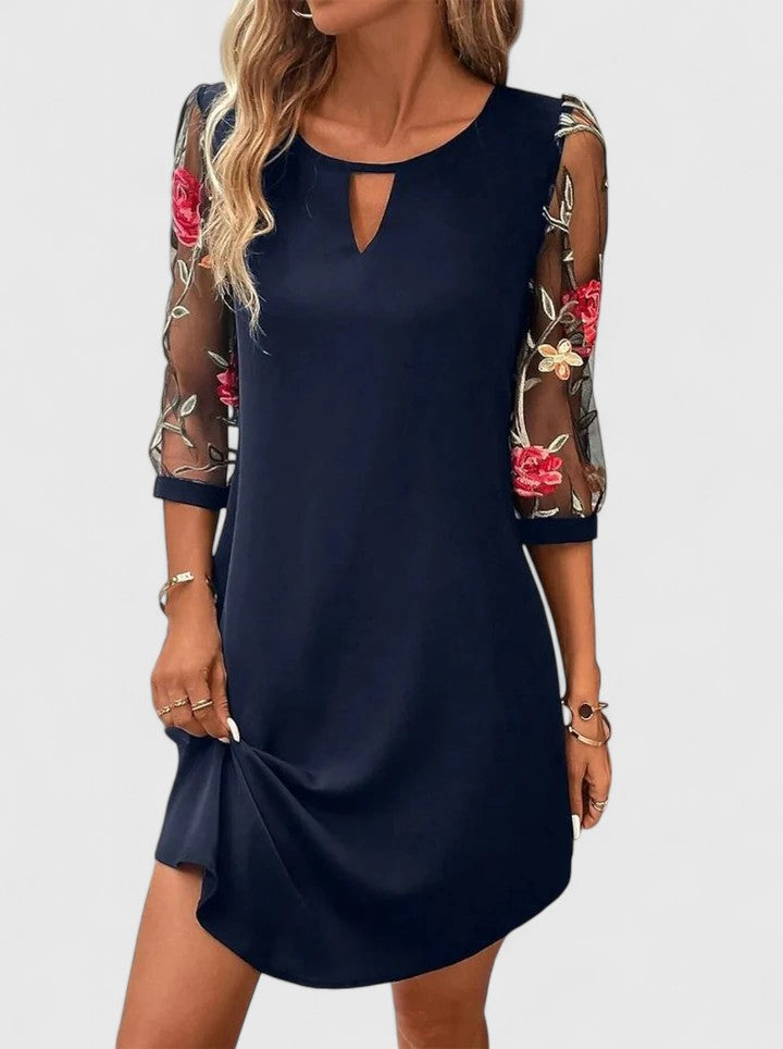 Elegant women's formal dress for weddings, evening parties & special occasions. Sophisticated Italian style.