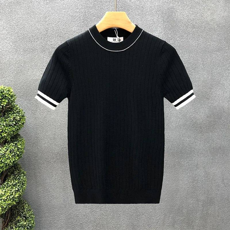 Men's refined black crewneck sweater, perfect for everyday casual or elegant outfits. Comfortable knitwear pullover.