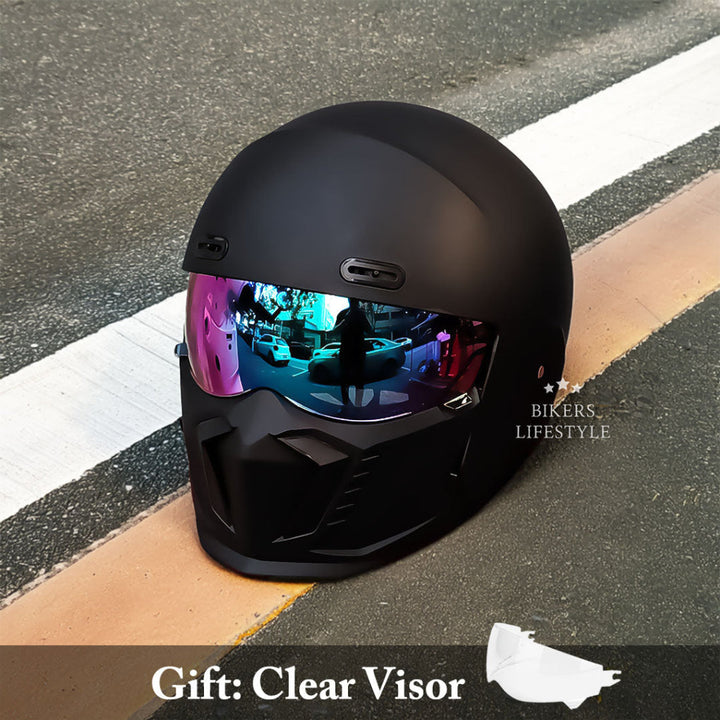 Unisex modular motorcycle helmet in matte black. Features a flip-up visor for comfort & full face protection.