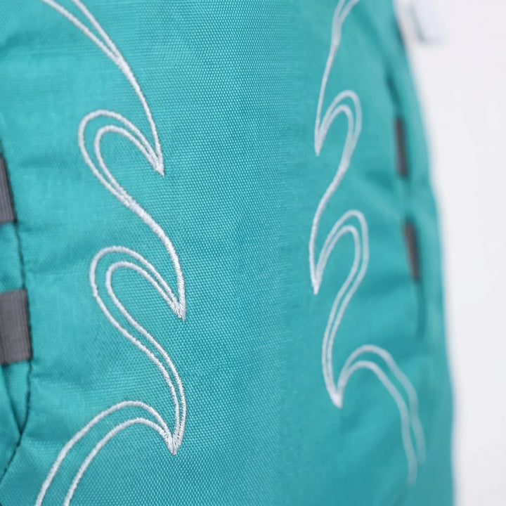 Back view: Ventilated men's 30L hiking backpack, comfortable daypack for outdoor adventures.