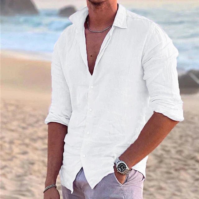 Regular fit men's button-down, perfect for warm weather and travel.
