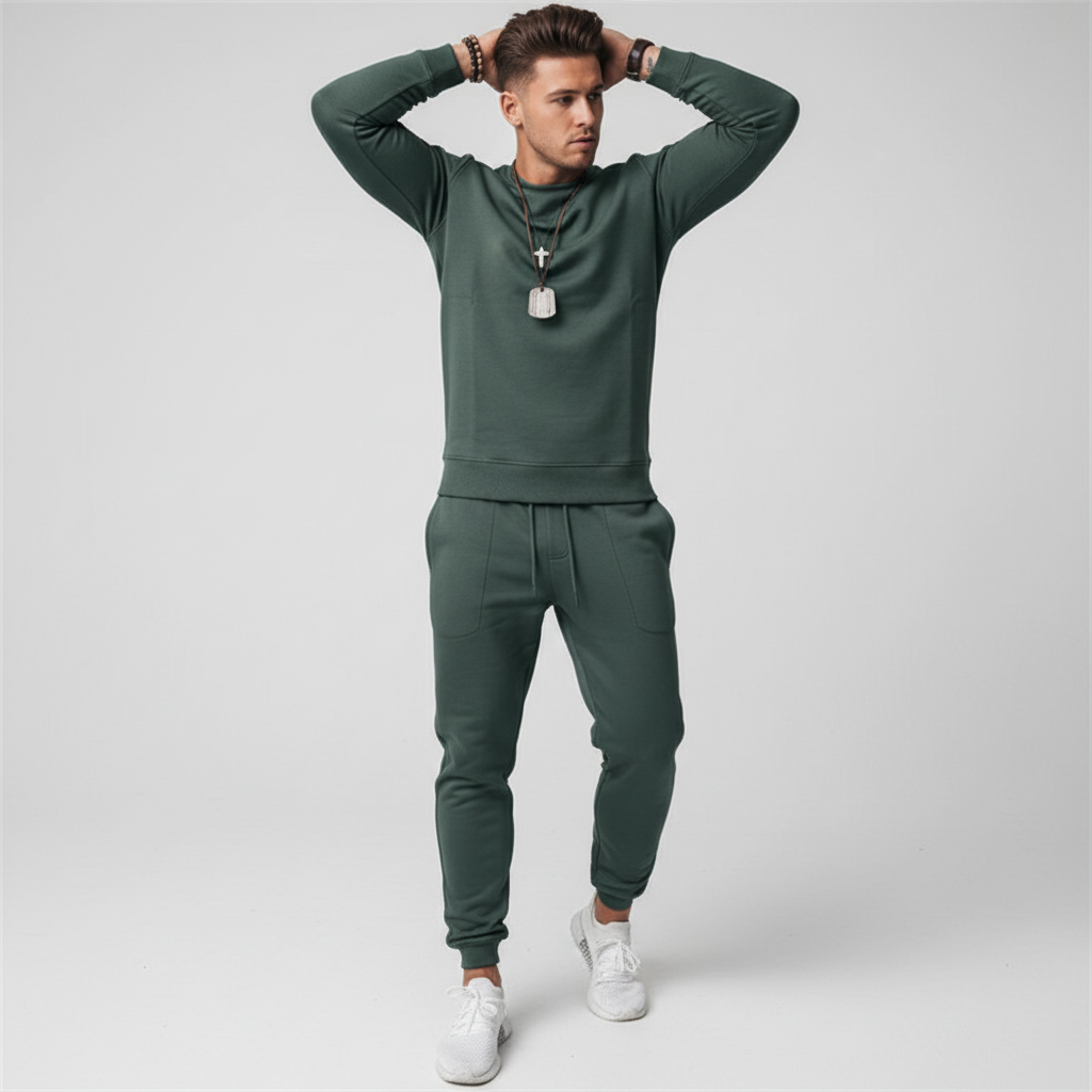 Men's Athletic Tracksuit Set Kirk, ideal for gym workouts & sportswear. Comfortable activewear with minimalist style.