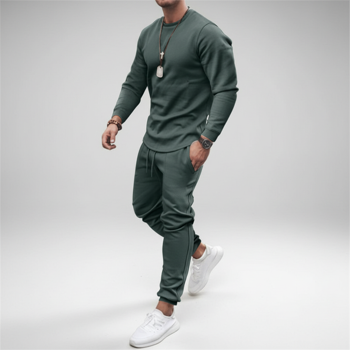 Men's sportswear tracksuit set Kirk, featuring a minimalist design. Great for training, activewear, and comfort.