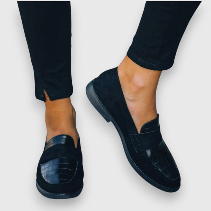 Ergonomic men's slip-on comfort loafers, perfect gentlemen's shoes for all-day wear and a polished look.