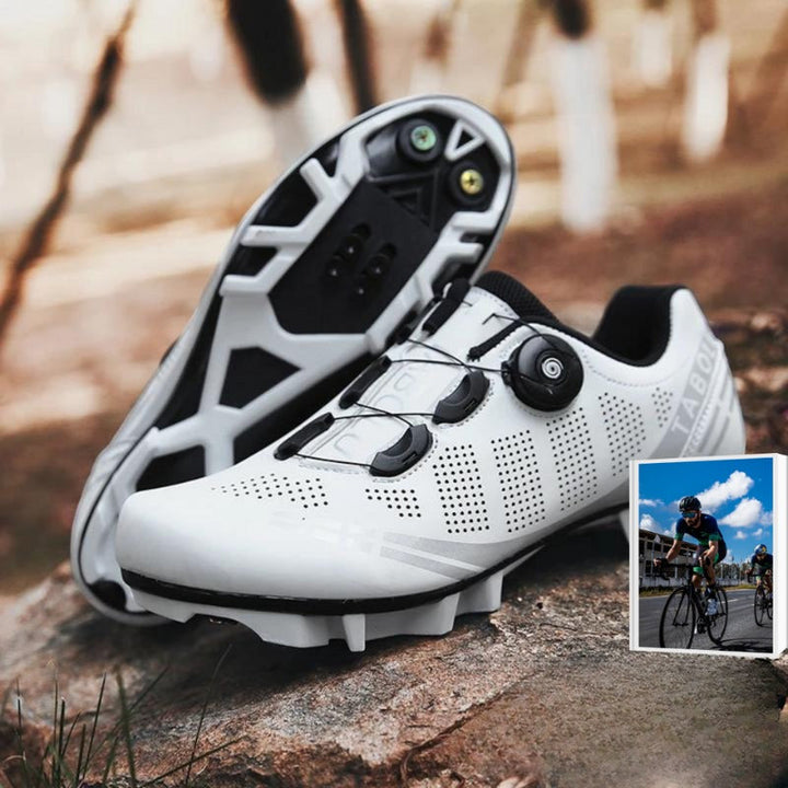 Stylish men's SPD cycling shoes, breathable design for optimal performance in outdoor cycling & spin classes.