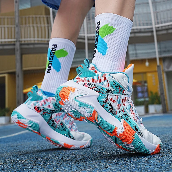 Performance men's graphic print high-top basketball shoes, court athletic footwear for dynamic sports.