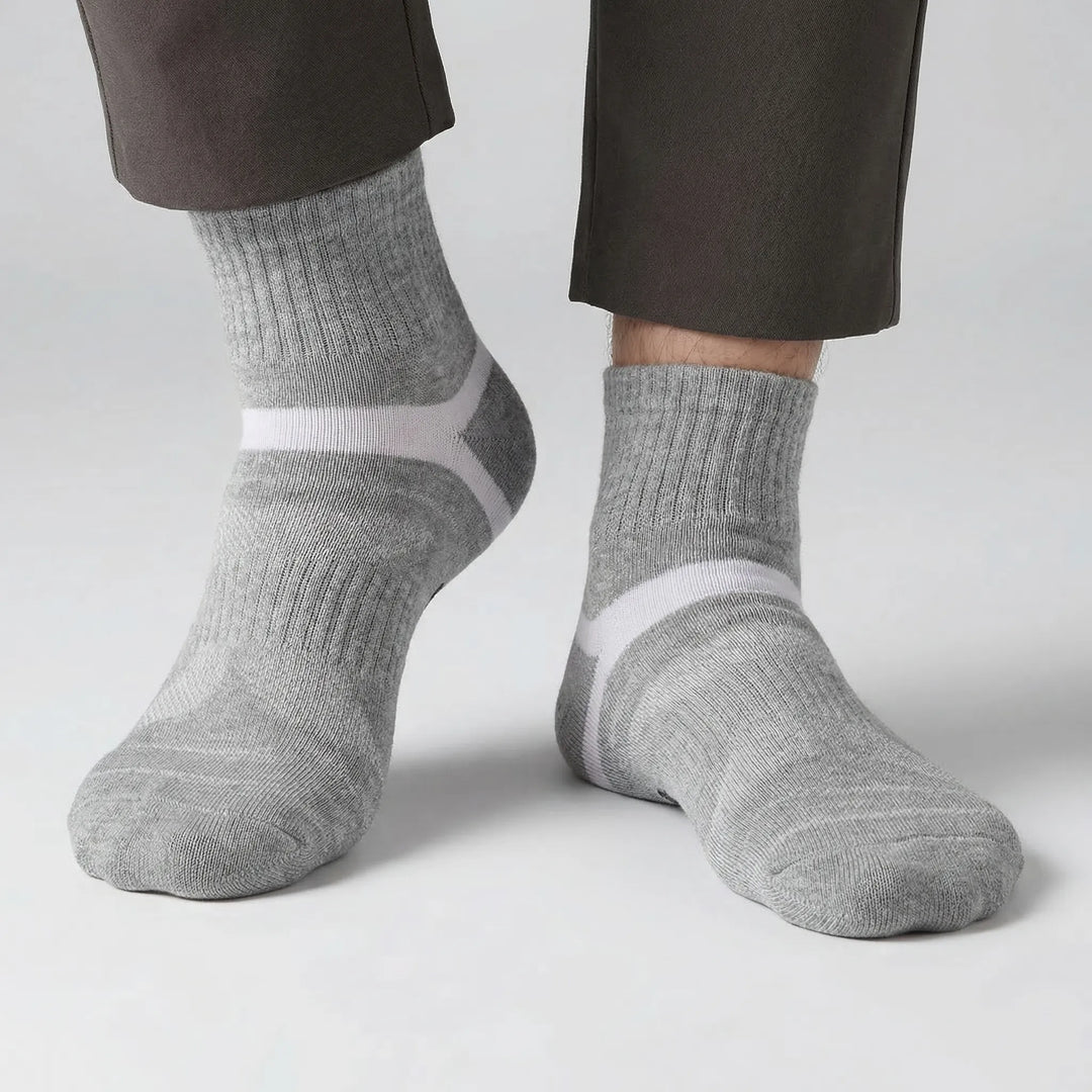 Versatile men's ankle athletic socks, 3 pack. Cushioned & breathable for everyday wear and intense workouts.