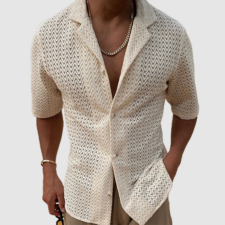Stylish men's short-sleeve open-weave shirt with a relaxed fit. Breathable casual top for summer leisure & warm days.