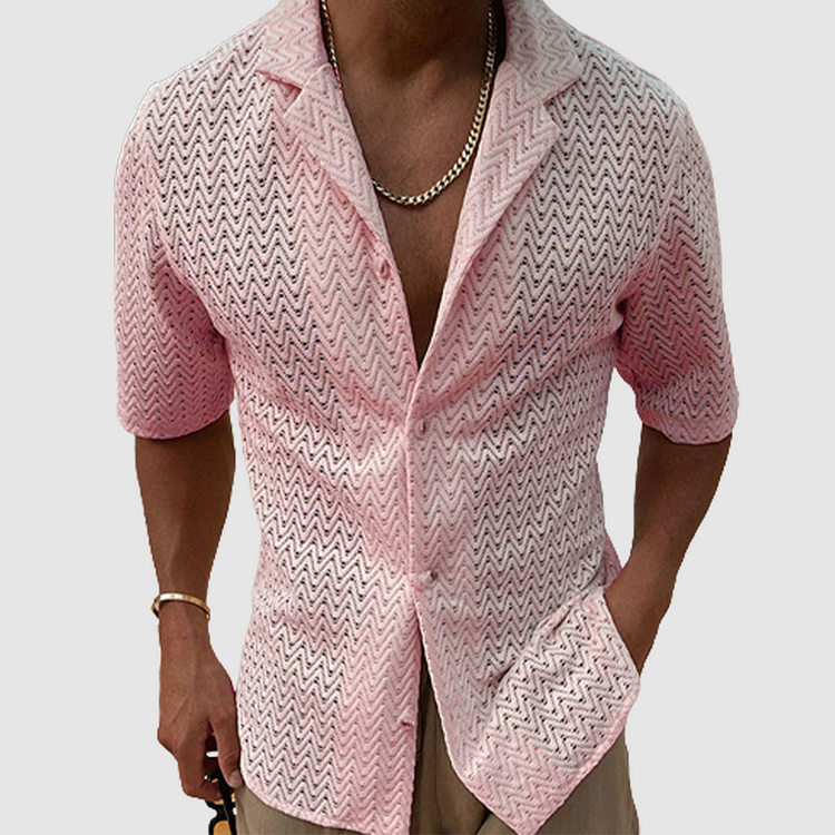 Versatile men's breathable short-sleeve open-weave shirt for casual outings or warm weather leisure. Relaxed comfort.