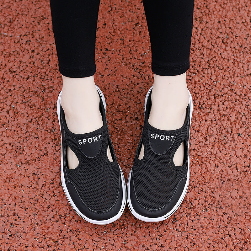 Breathable men's comfort shoes, slip-on style for travel, easy to put on.
