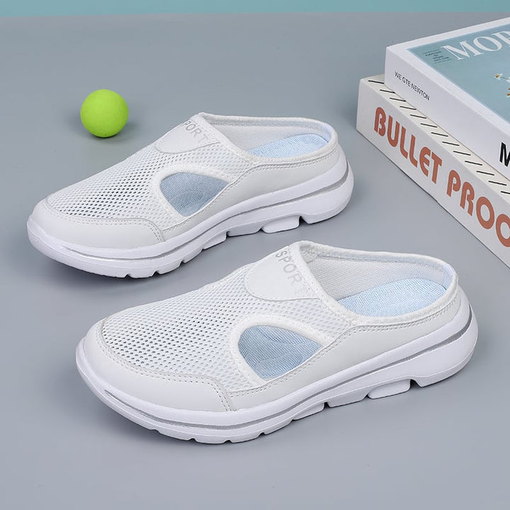 Breathable casual men's slip-on shoes for everyday wear, flexible and comfy.