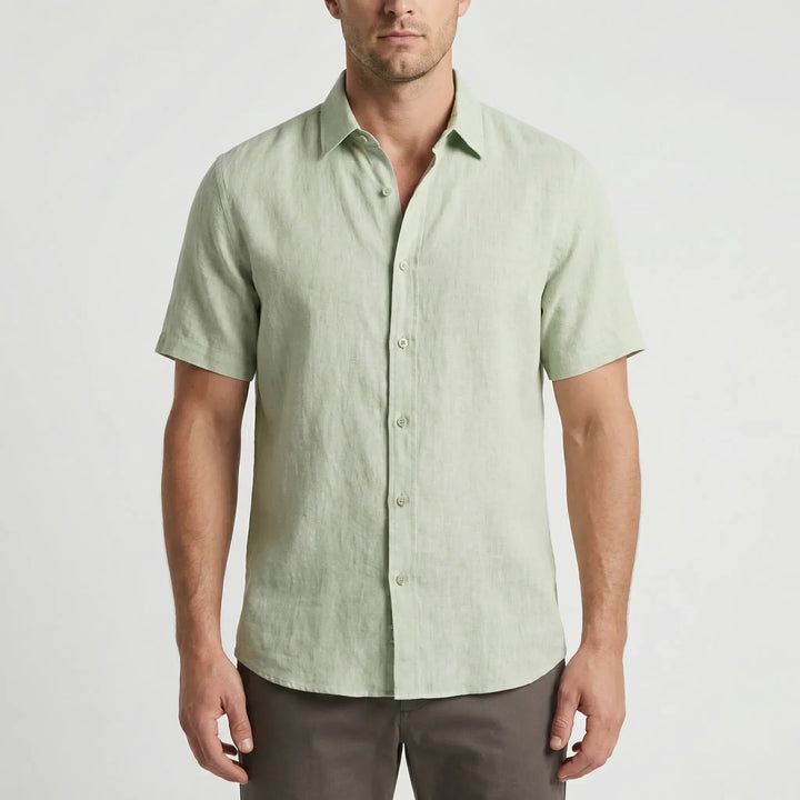 Men's vacation wear: short-sleeve casual button-up shirt, perfect for beach or resort.