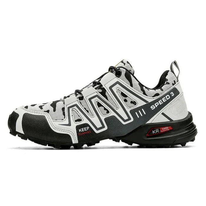 Fashionable men's camo sneakers with orthopedic support, perfect for everyday comfort and style.