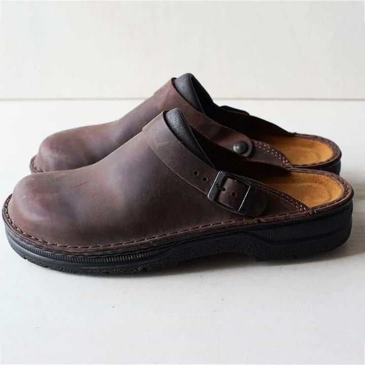 Versatile men's casual mules, slip-on style with a heel strap, perfect for all-season comfort & fashion.