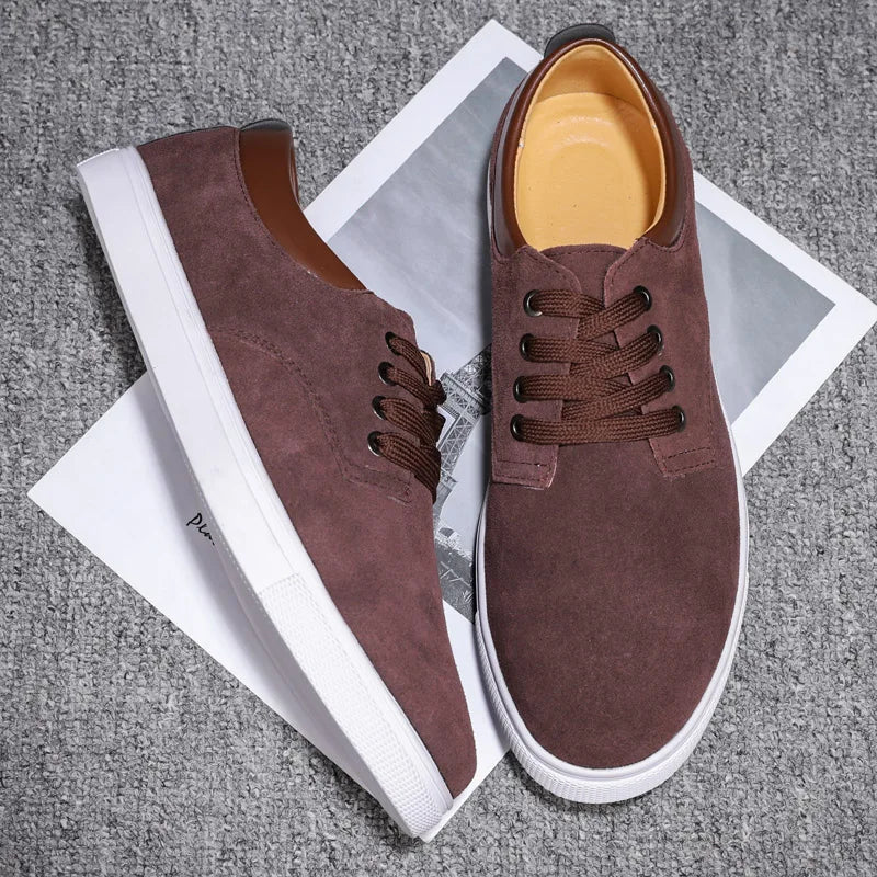 Comfortable men's fashion sneakers for everyday wear, offering all-day comfort & sleek style.