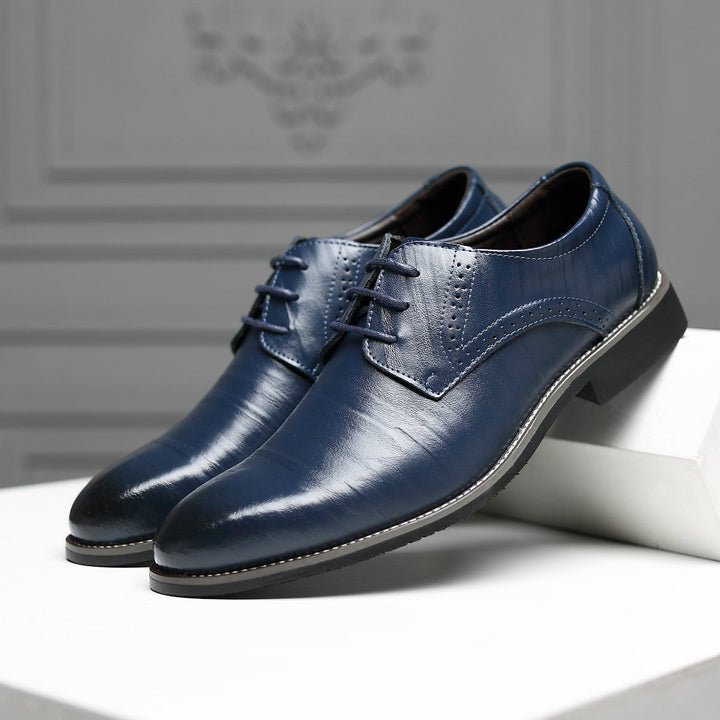 Elegant Brown Leather Men's Oxford Shoes, comfortable & polished, perfect professional footwear for weddings & business.