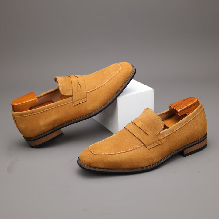 Versatile men's classic slip-on loafers, great for smart casual events or comfortable everyday men's footwear.