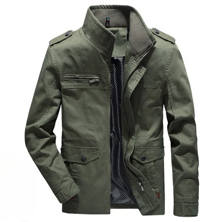 Men's classic green utility jacket, versatile casual outerwear with practical pockets for everyday comfort.