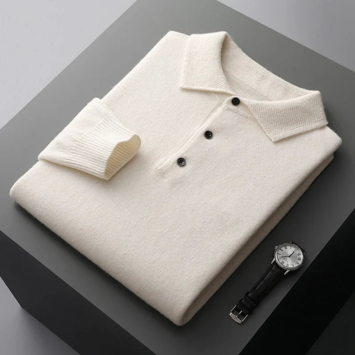 Stylish men's short sleeve polo shirt, ideal for a comfortable and classic look in men's fashion.