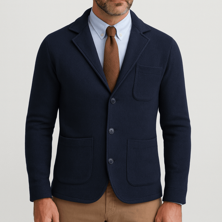 Modern men's classic single-breasted blazer, a stylish & versatile tailored jacket for various occasions.