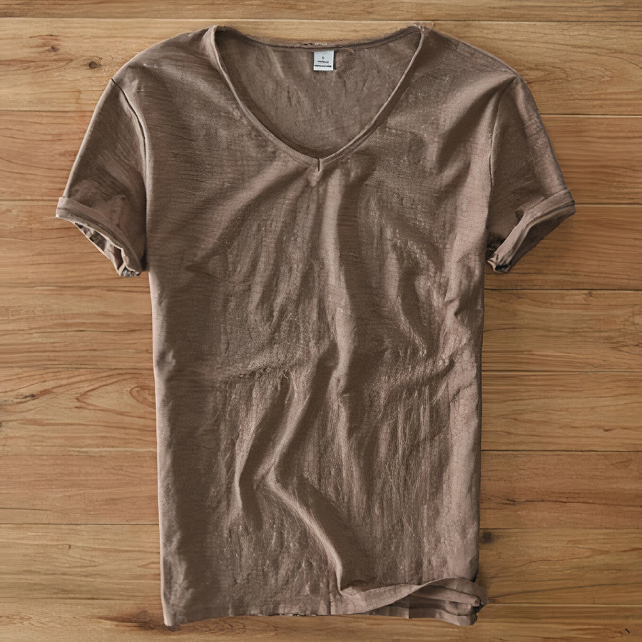 Comfortable men's V-neck t-shirt, a versatile short-sleeve essential for summer.
