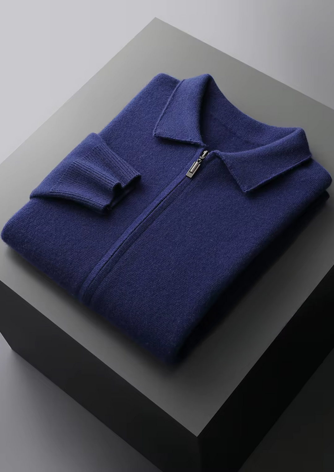 Men's durable zip-up cardigan, a practical and fashionable all-season layer.