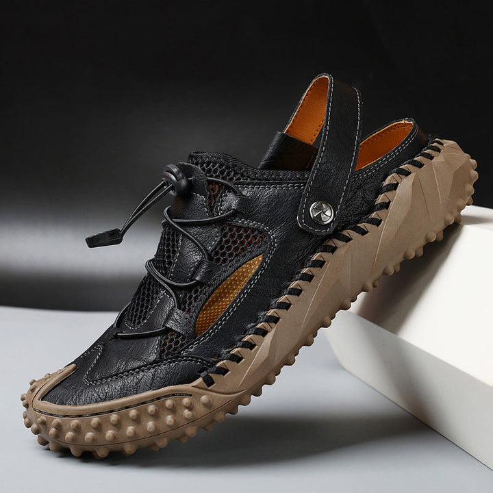 Lightweight men's closed-toe slingback sandals designed for summer activities & everyday comfort.