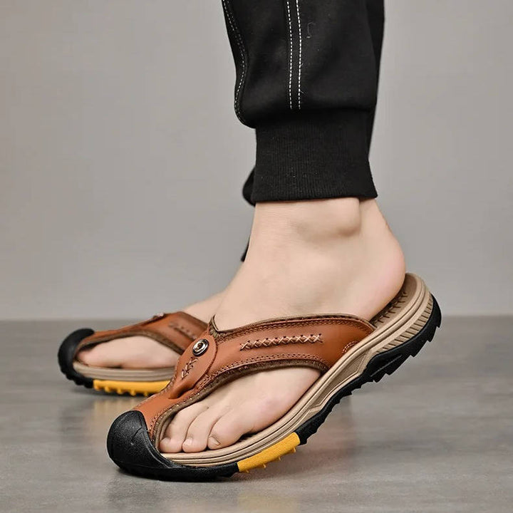 Men's closed-toe water resistant sport sandals, non-slip sole, ideal for outdoor adventures.