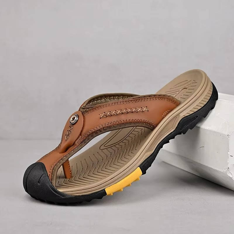Comfortable men's water resistant sport sandals, closed toe design, perfect for beachwear & outdoor.