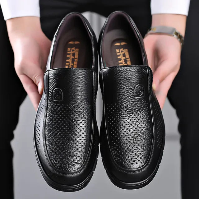 Easy slip-on design men's loafers, providing comfortable and stylish casual footwear.