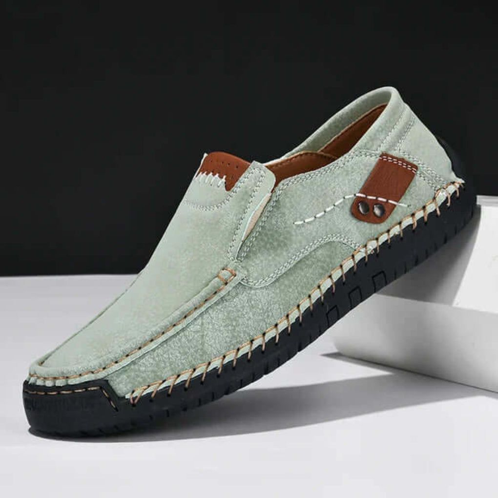 Supportive men's slip-on footwear: comfortable casual shoes with arch support for daily wear.