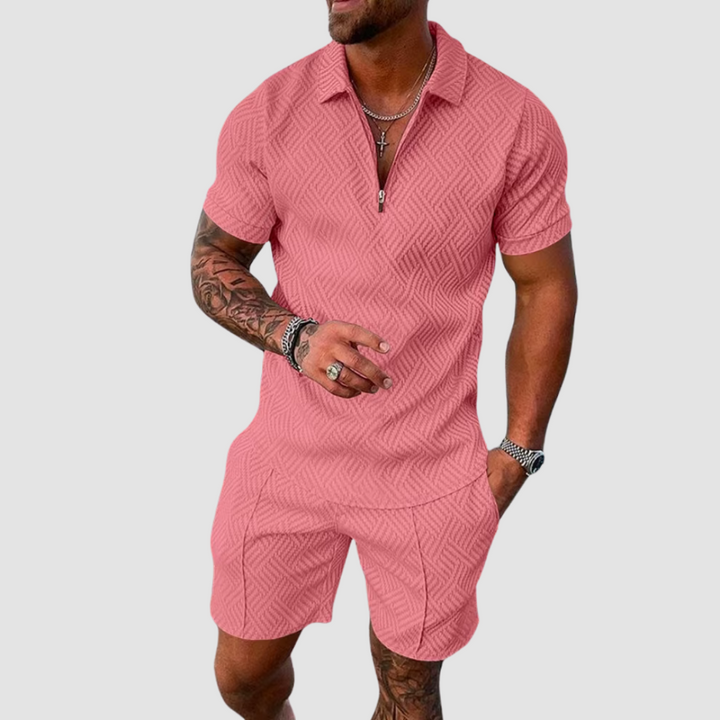 Coordinated men's summer set: matching polo shirt & textured shorts. A stylish two-piece for casual wear.