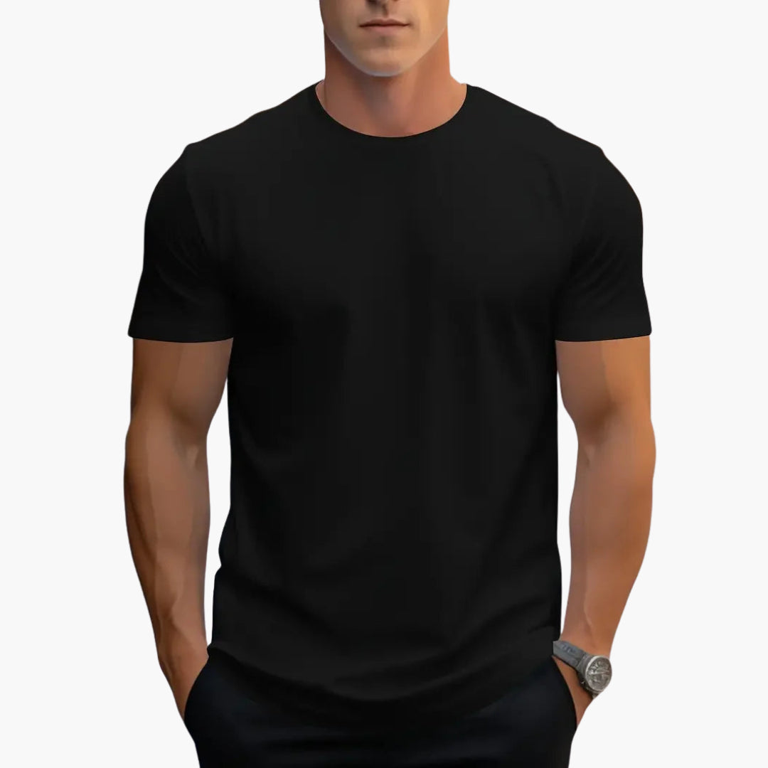 Versatile men's crew neck tee for casual wear, featuring short sleeves and a straight fit.