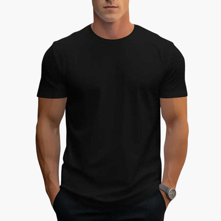 Versatile men's crew neck tee for casual wear, featuring short sleeves and a straight fit.