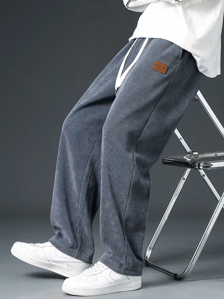 Men's Echelon relaxed fit grey pants, ideal for casual wear, featuring a comfortable straight-leg design.