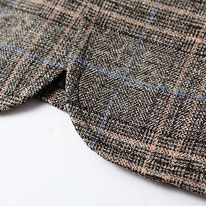 Modern men's embroidered slim fit blazer. Versatile tailored jacket for formal events, parties & smart casual style.