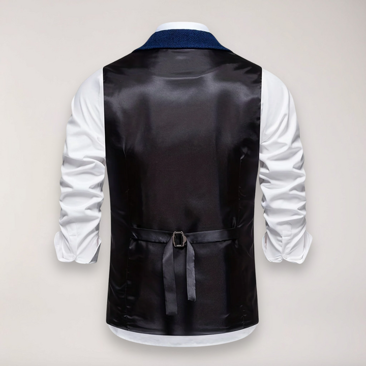 Elevate your formal style with this men's herringbone waistcoat, reversed collar, a timeless layering piece.