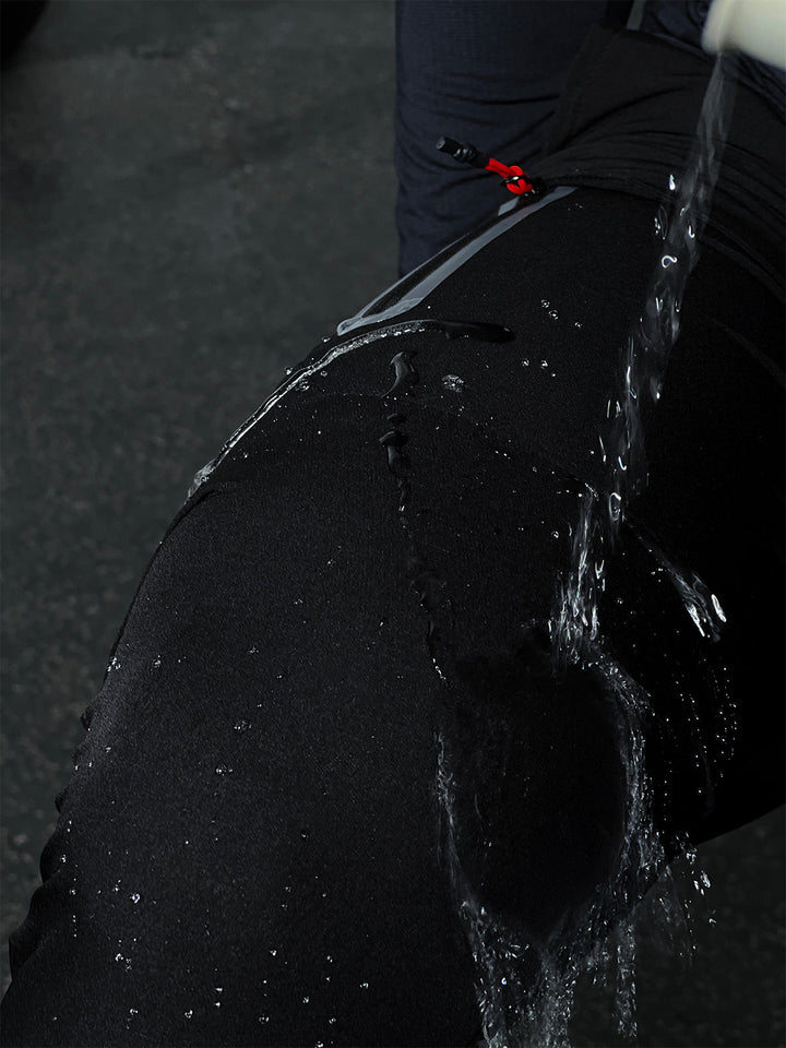 Utility-focused men's joggers, featuring robust cargo pockets for adventurers and daily wearers.