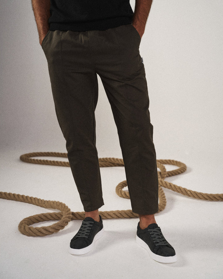 Comfortable men's loungewear joggers, relaxed fit with elastic waist for easy movement.