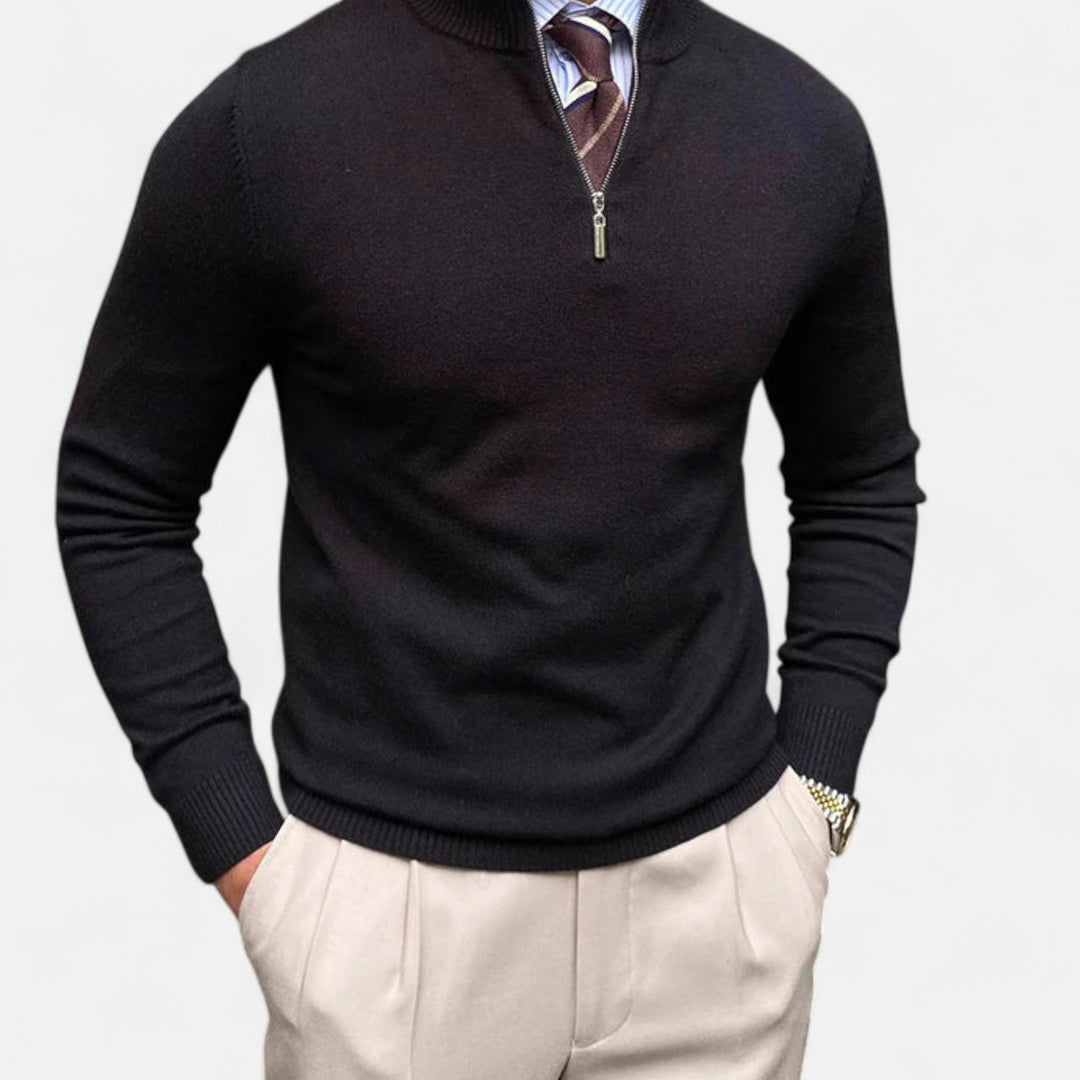Tailored men's half-zip pullover sweater, ideal for smart casual layering. Modern comfort and versatile fashion.