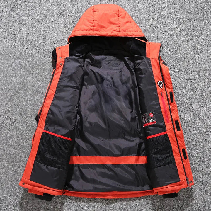 Stylish men's insulated coat, a comfortable and functional hooded parka for extreme cold weather conditions.