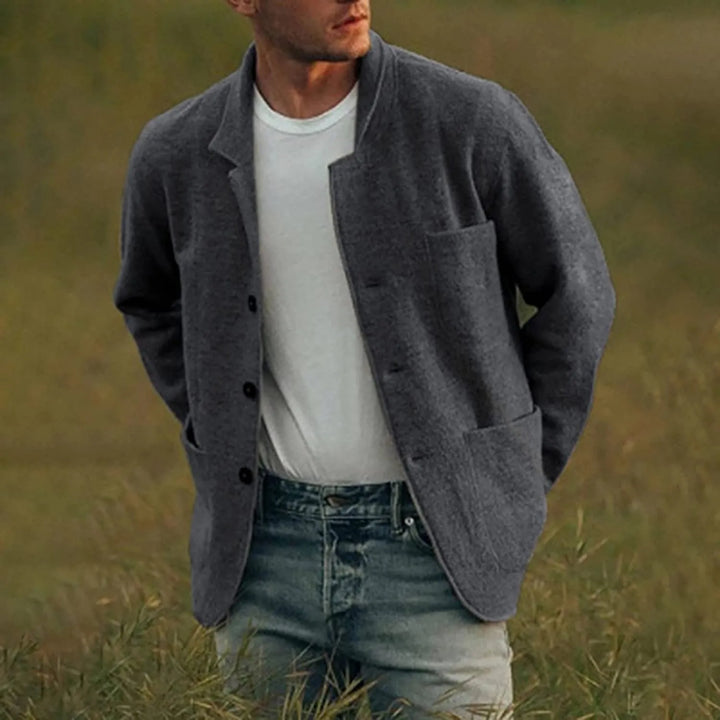 Front angle of the casual men's everyday blazer, Josua model.